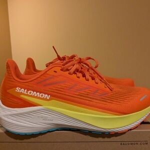 Salomon Aero Blaze 2 - US9 - brand new